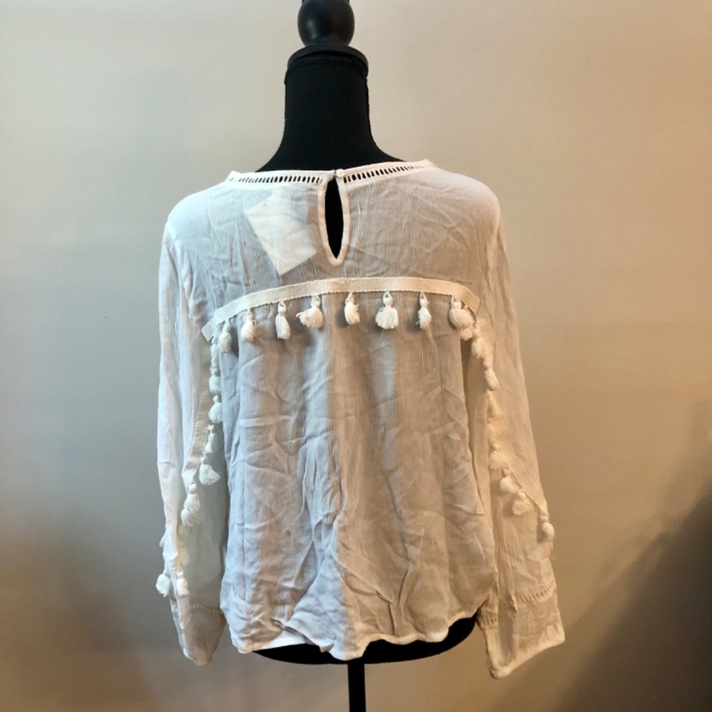 H&M Top - Picture 2 of 3